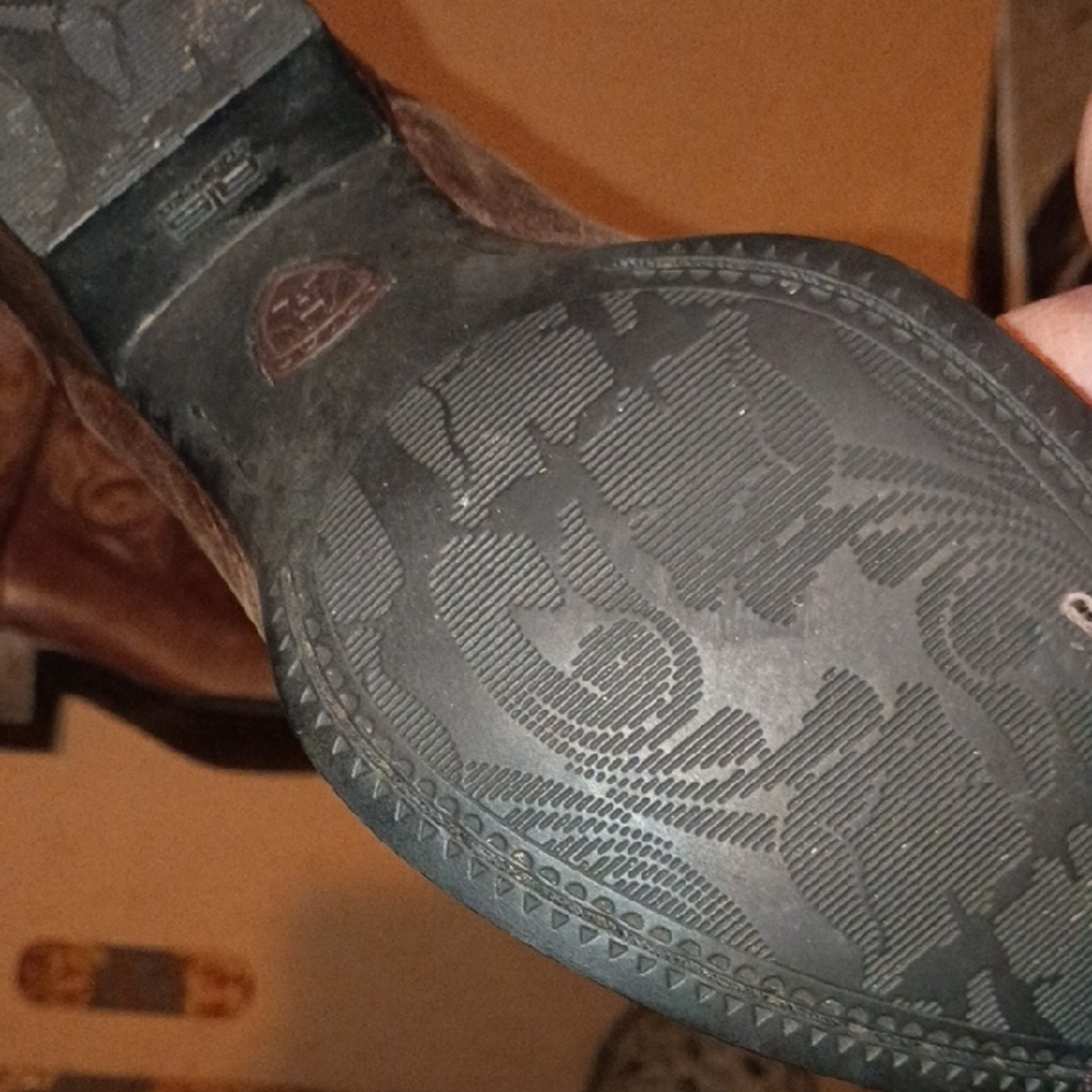 Ariat Black and Brown Leather Western Boots - Picture 3 of 6